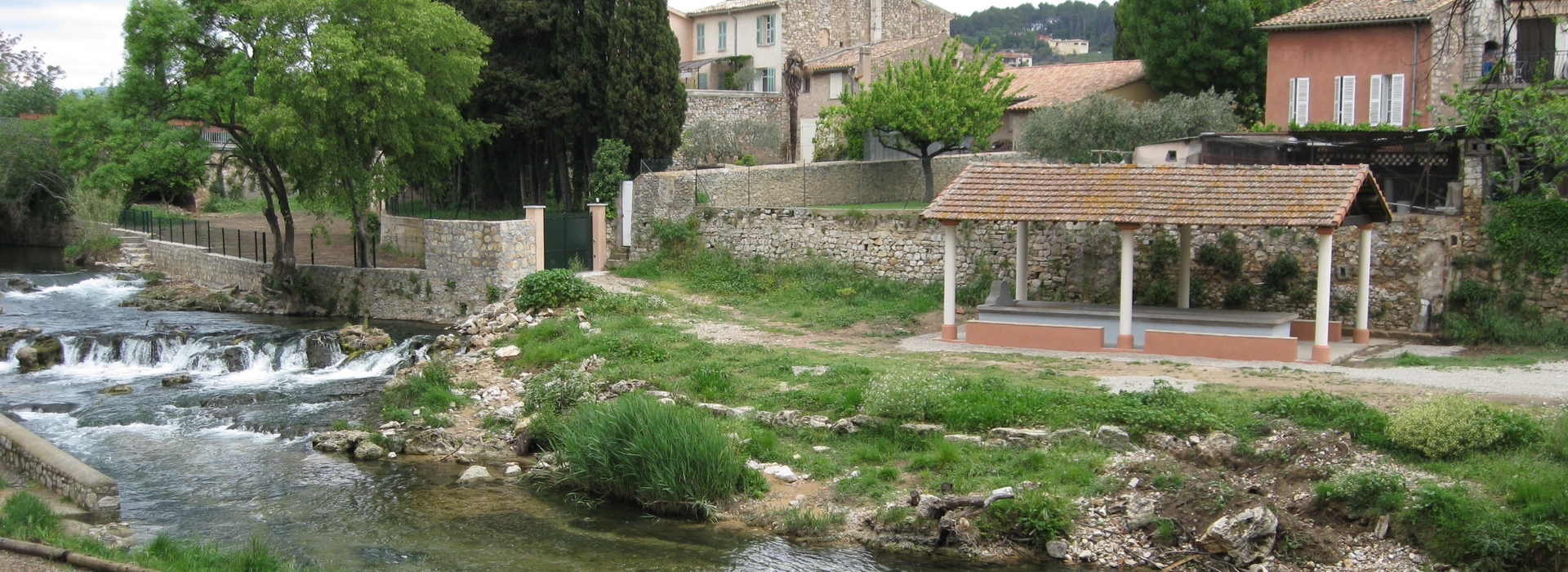 Lavoir au coeur du village