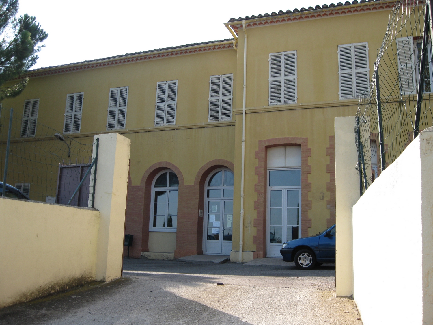 Entrée de la salle Béraud