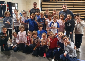 Photo de groupe des médaillés Photo de groupe des médaillés