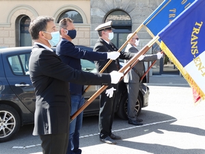 Les porte-drapeaux