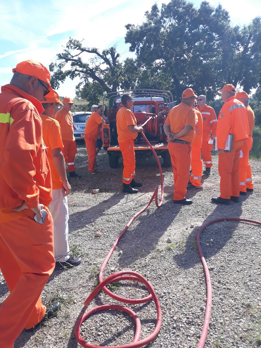 Exercice de maniement de la lance à incendie