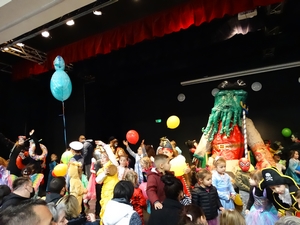 Carnaval : les enfants et le Caramantran sur la scène