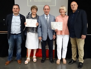 M. Missud, 1er adjoint, Mme Morel, M. Ceccarelli, Président du comité départemental des médaillés de la jeunesse, des sports, et de l'engagement associatif, Mme Pélissier, M. le Maire Alain Caymaris