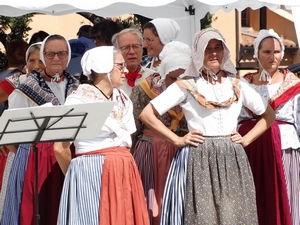 Danseuses de la troupe Lou Ginestoun