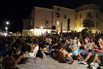 Le public au concert d'Aïoli Le public au concert d'Aïoli