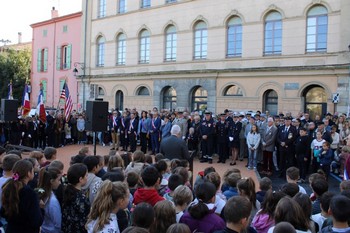 Vue de l'assemblée présente le 11 novembre 2025