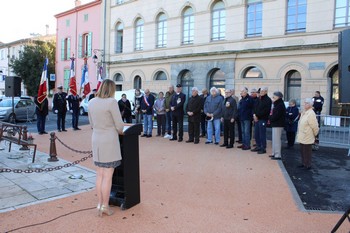 L'assemblée place de la Victoire