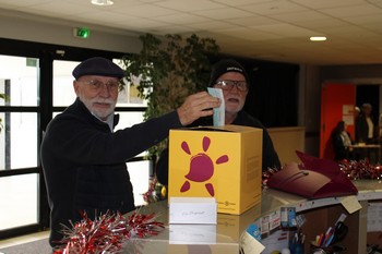 Remise de chèque du Club bouliste transian